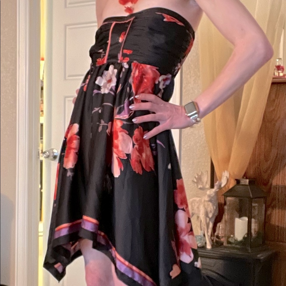 Bebe 2b Tropical Floral Strapless Dress